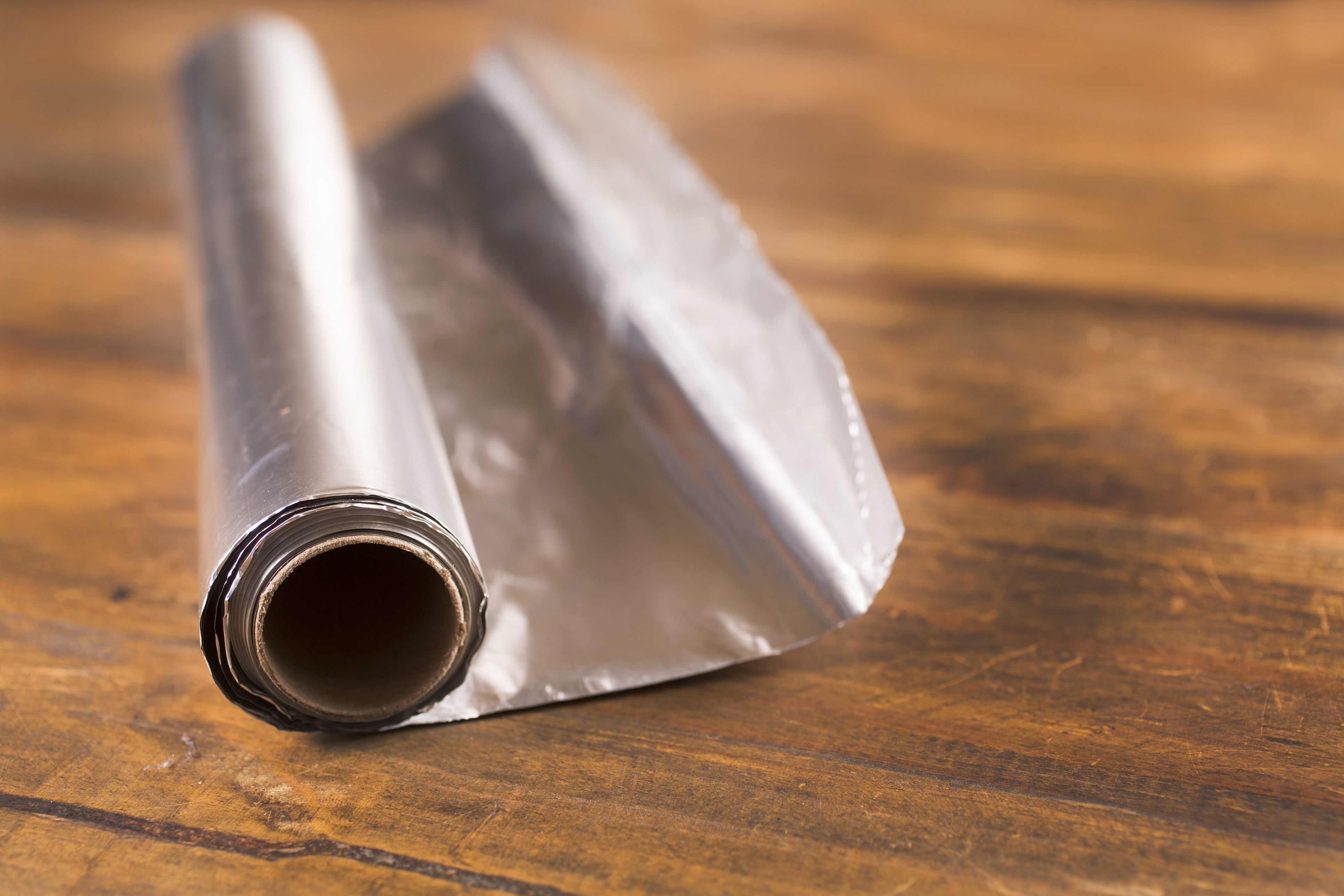 roll of aluminum foil