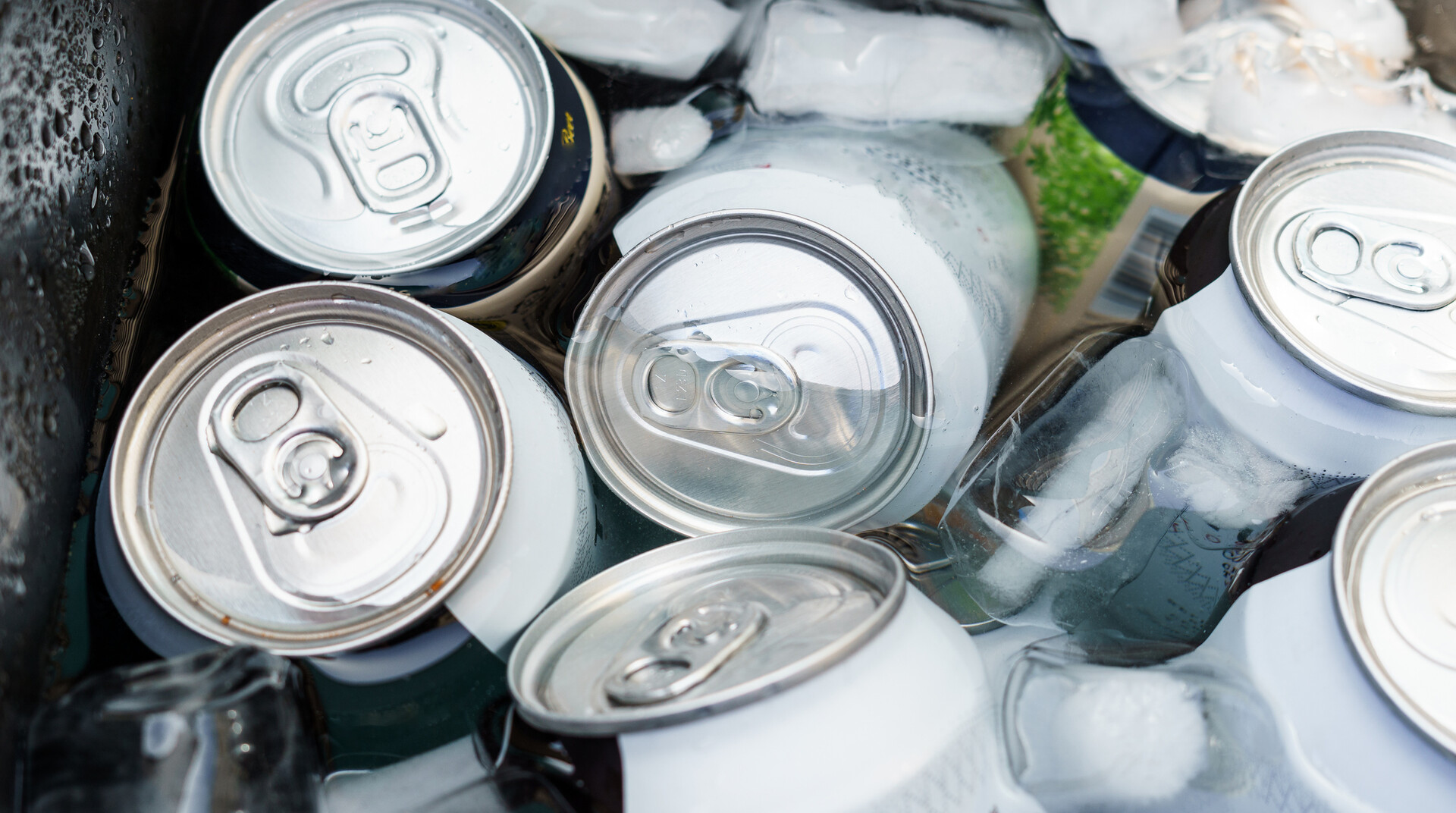 <p>Aluminum Cans Leading the Way to Limit Carbon Impact</p>
